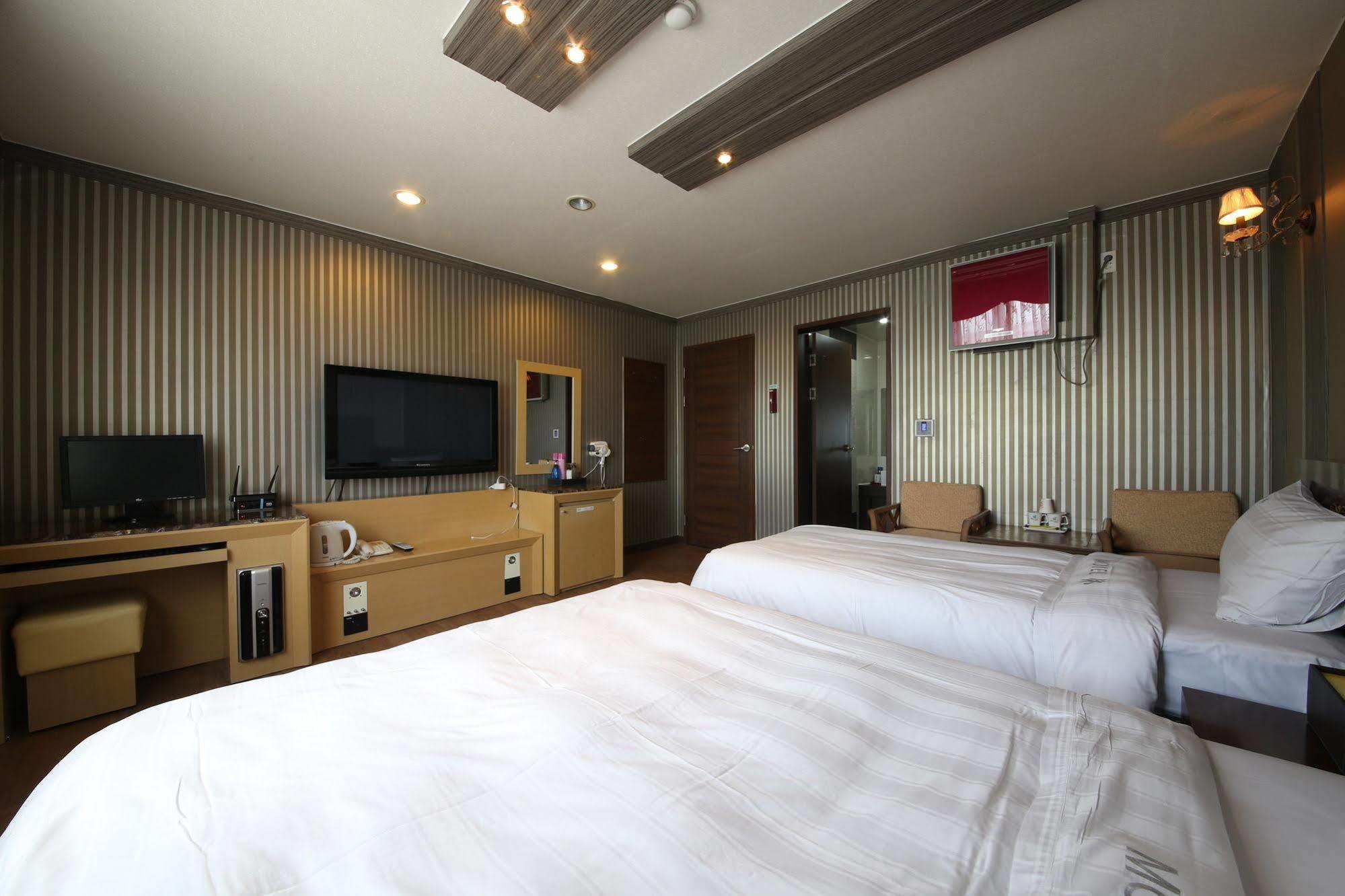 Yes Motel Gunsan Exterior foto